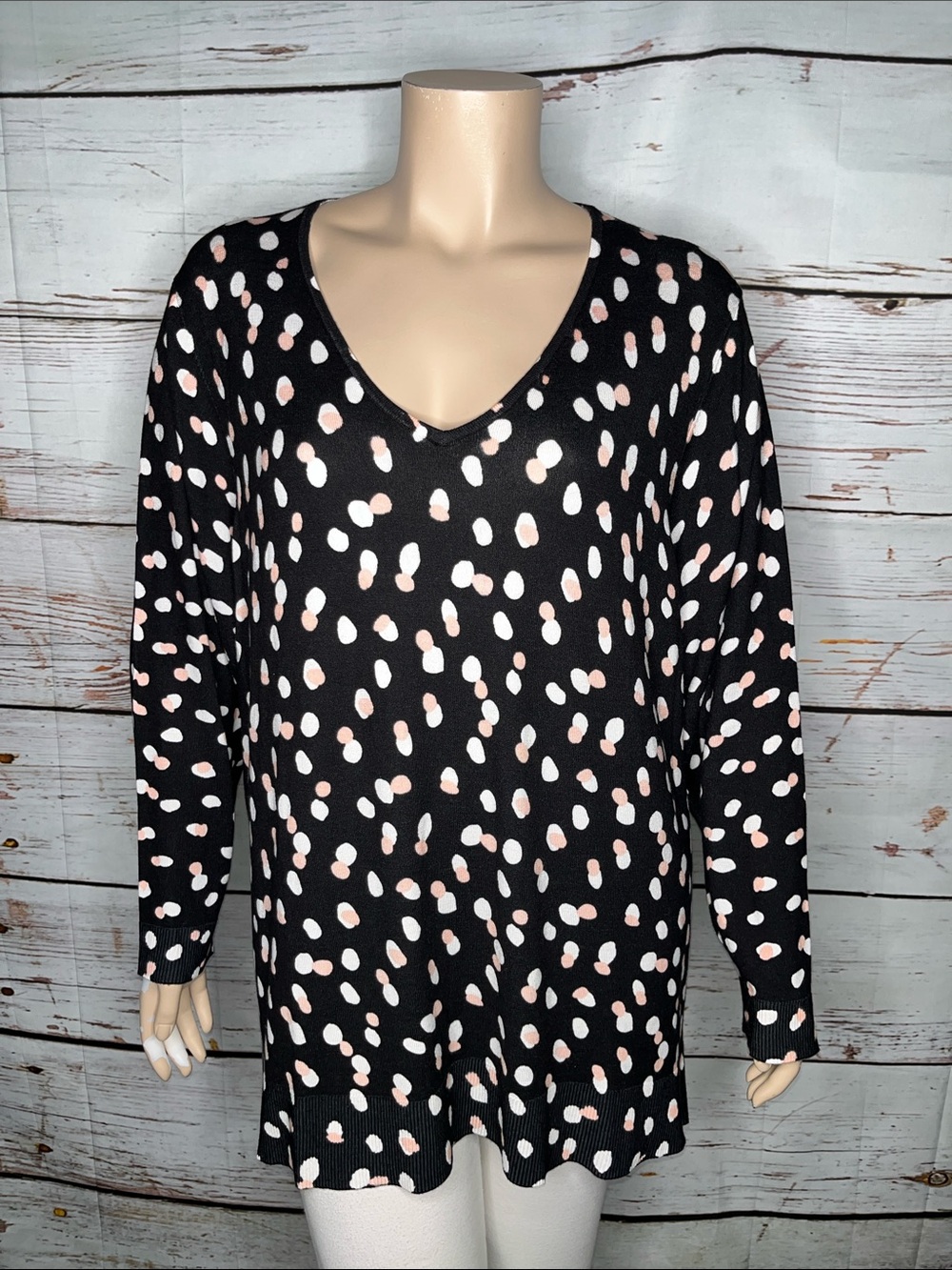 Grace Elements Woman NWT Size 3X Black - Polka Dot V-Neckline Sweater Top